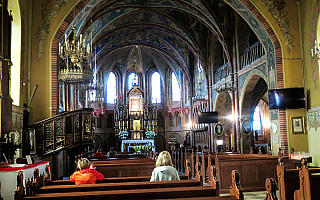 Mniej wiernych w kościołach. W Sanktuarium Maryjnym w Gietrzwałdzie na mszy może być do 100 osób